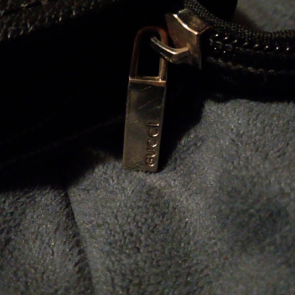 GUCCI PURSE BRAND NEW; Medium Size;Black. - Picture 5 of 8